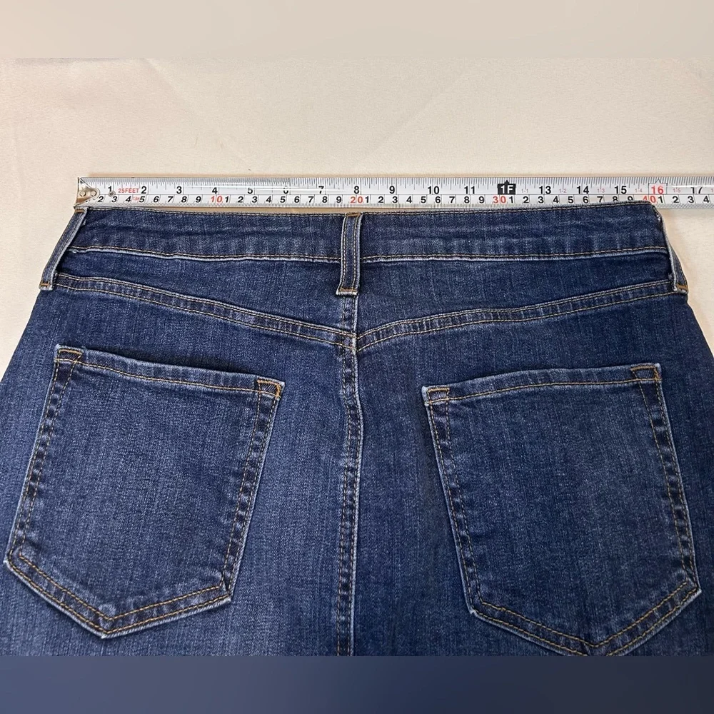 Just Black Classic Dark Blue Denim Frayed Hem A-Line Mini Skirt Women’s‎ Large